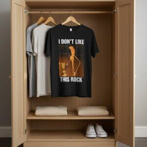 Marcus The Worm Shirt I Don't Like This Rock Labyrinth Fan T-Shirt NWT